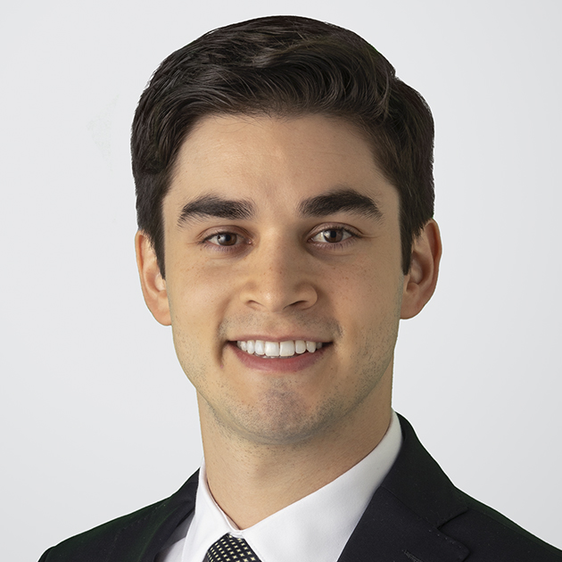 Luis Garcia Headshot