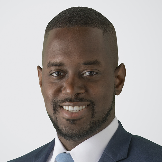 Pedro Gassant Headshot