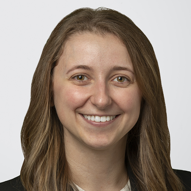 Nicole Lamanna headshot