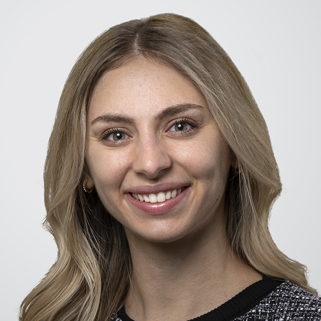 Leah Simon Headshot